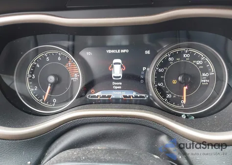 2017 Jeep Cherokee Limited 4X4 z USA, uszkodzony, nr VIN 1C4PJMDS0HW523820